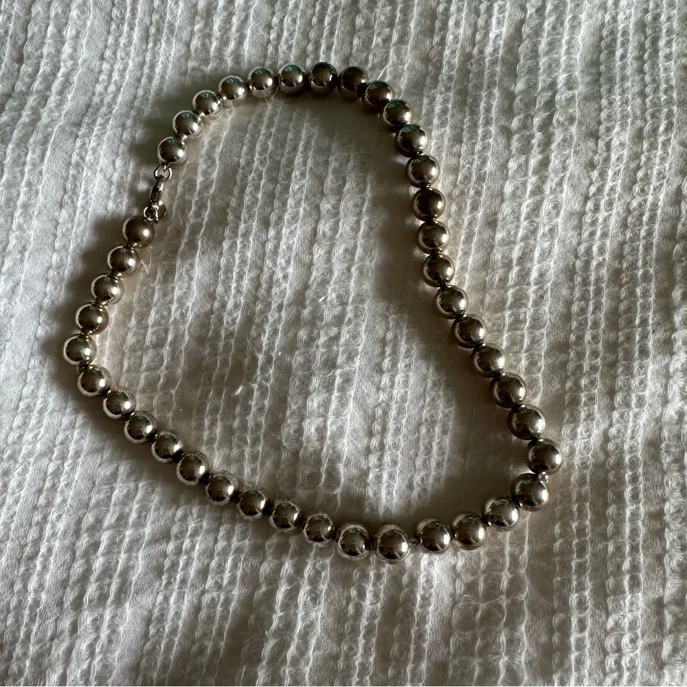 SET Tiffany’s Hardware Bead Necklace and Bracelet - Picture 5 of 8